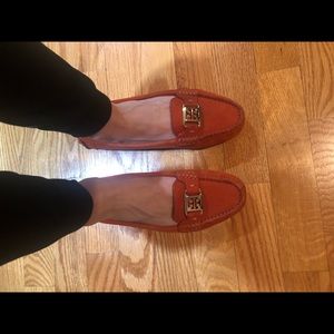 Tory Burch Kendrick sueded tumbled size 6.5